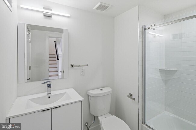 Foto del edificio - 1329 N 17th St