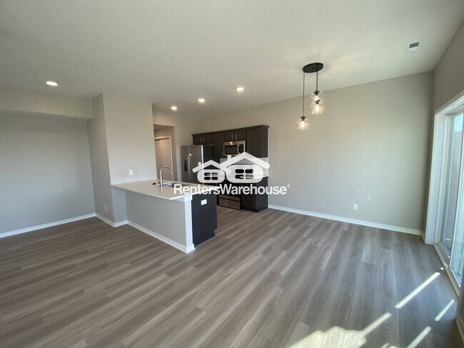 Foto del edificio - 7000 Lake Ridge Ave