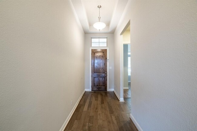 Building Photo - 2701 Hudson Ln