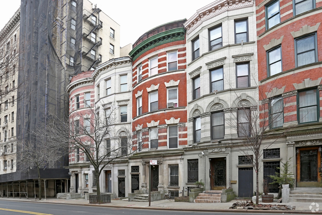 Primary Photo - 456 W 141st St