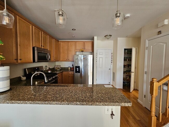 Foto del edificio - 22946 Newcut Rd