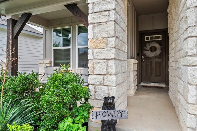 Foto del edificio - 11803 Lily Branch Ln