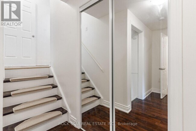 Photo du bâtiment - 3675 Glencolin Ct