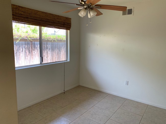 Building Photo - 18541 Demion Ln