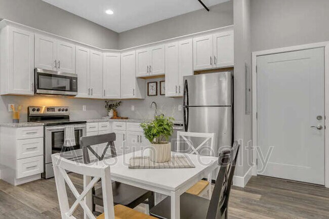 Foto del edificio - 5347 Nottingham Ave