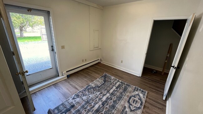 Building Photo - 103 Harpswell Rd