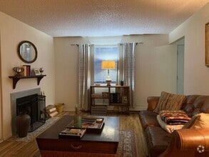 Building Photo - 2897 Greenland Dr