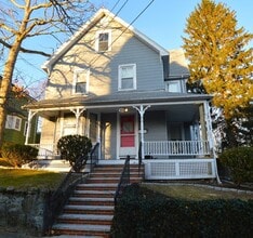 Building Photo - 84 Crescent Ave