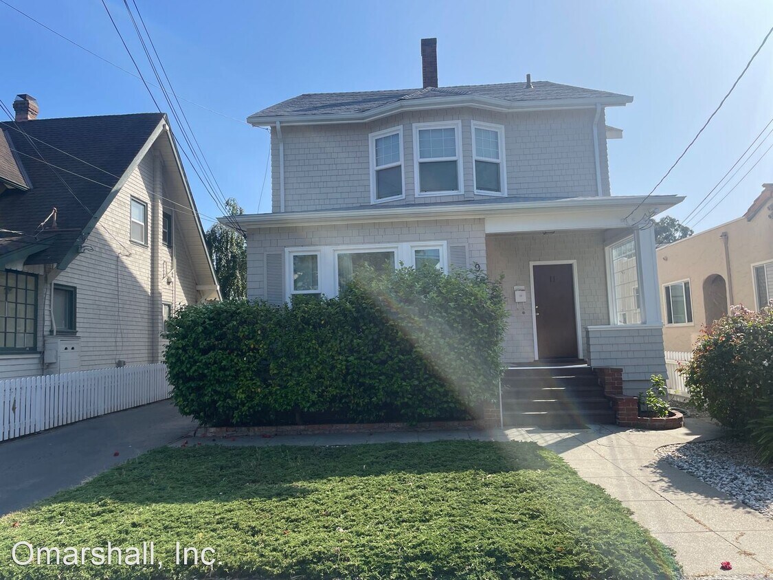 2 br, 1 bath House 11 Lorton Avenue House Rental in Burlingame, CA