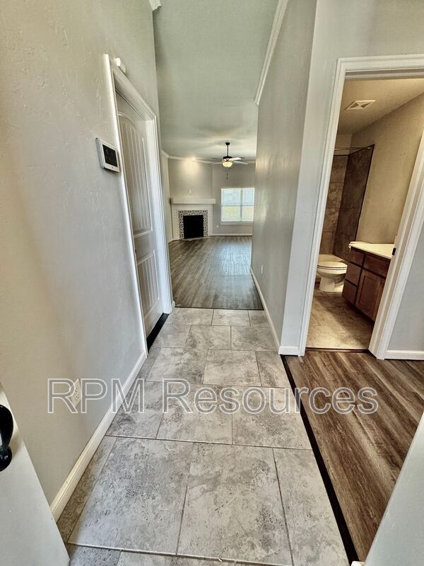 Foto del edificio - 6708 NW 157th St
