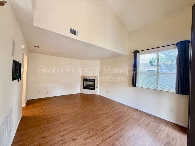 Foto del edificio - 2900 Purcell St