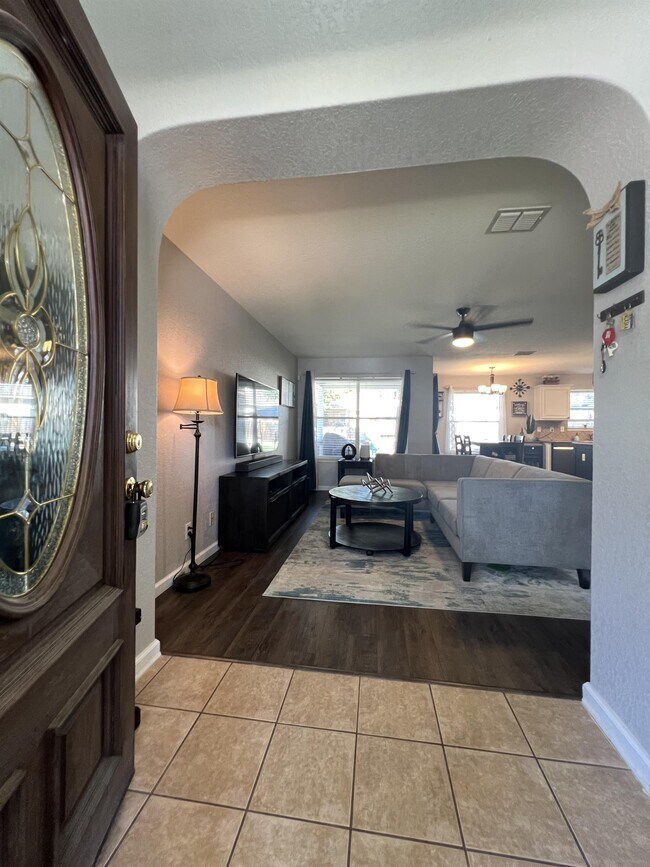 Foto del edificio - 646 Lynx Mountain