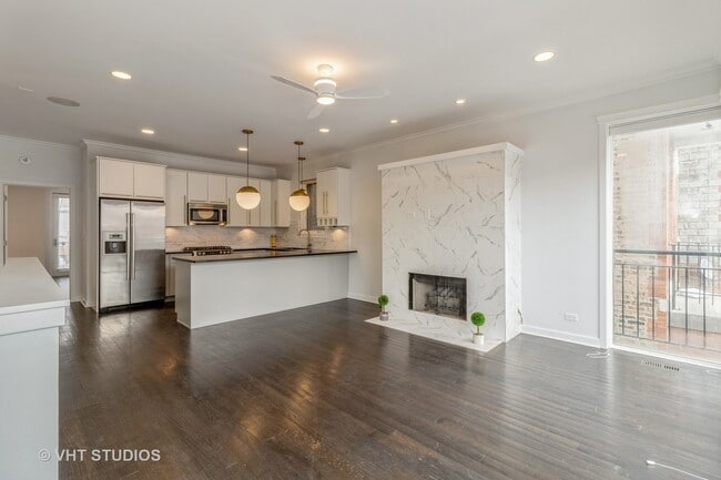 Foto del edificio - 1644 W Blackhawk St