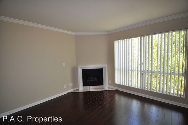 Foto del edificio - 1 br, 1 bath Apartment - 6041 Fulton Avenu...