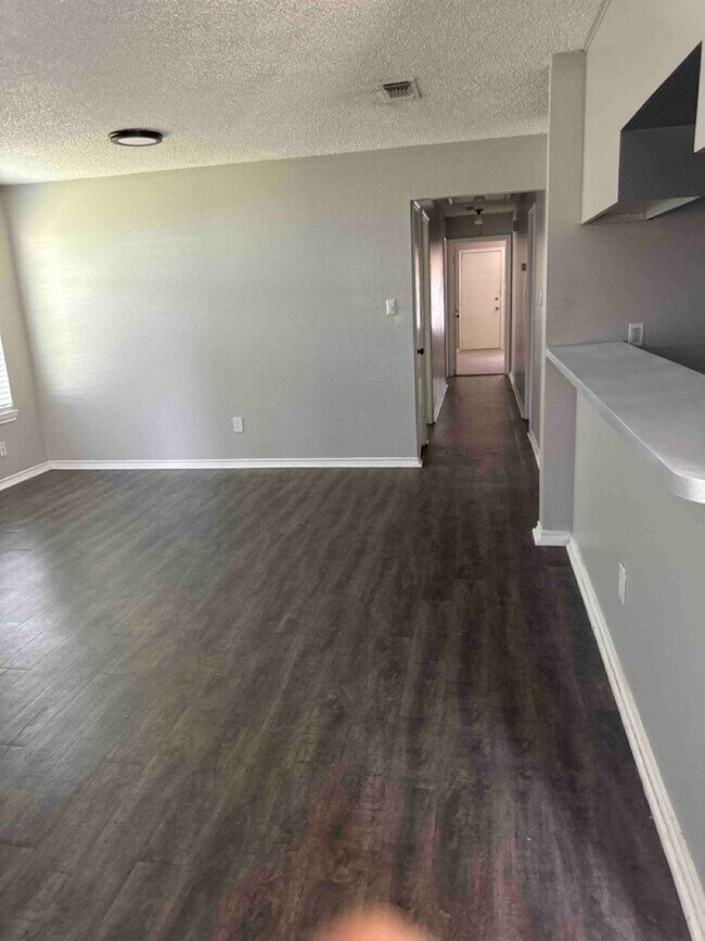 Foto del edificio - 3334 Heritage Ln