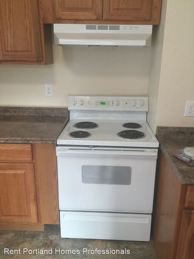 Foto del edificio - 2 br, 1 bath House - 6825 SE 85th Avenue