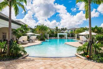 Building Photo - Town Treeline