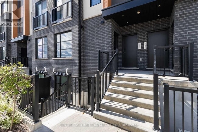 Building Photo - 3900 Savoy St