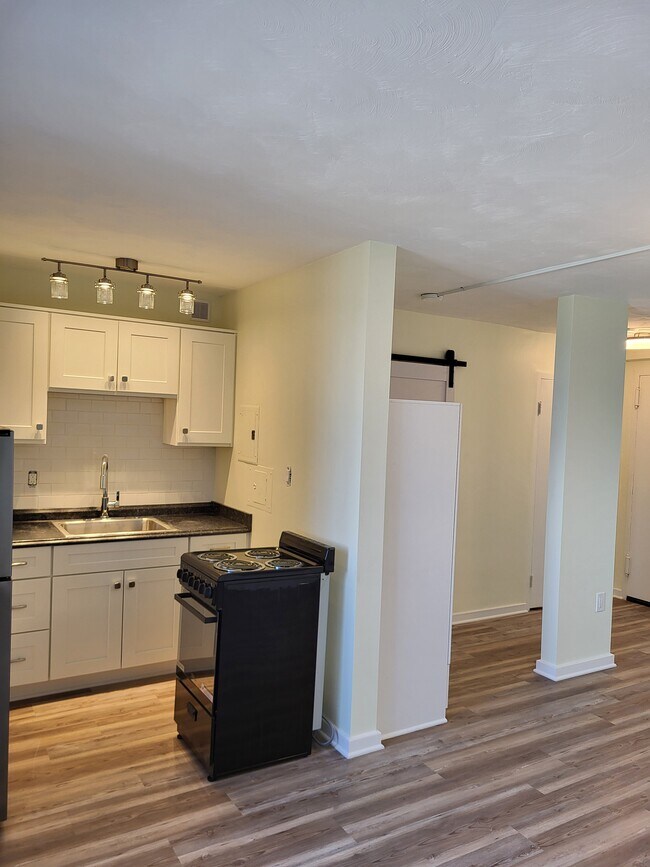 Foto del edificio - 11720 Edgewater Dr