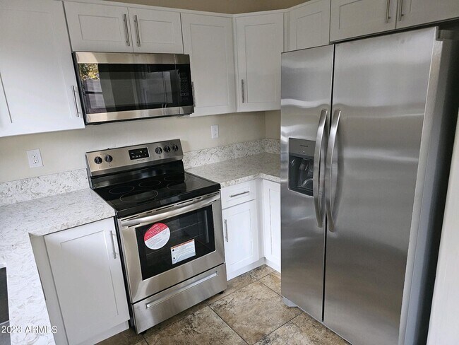 Foto del edificio - 1811 S 39th St