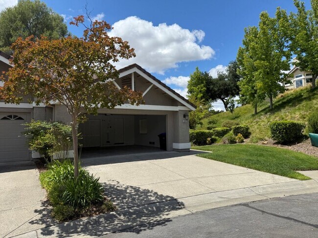 Foto del edificio - Gated Unique Remodeled 3 Bedroom w/ Golf Course Views in Rancho Solano
