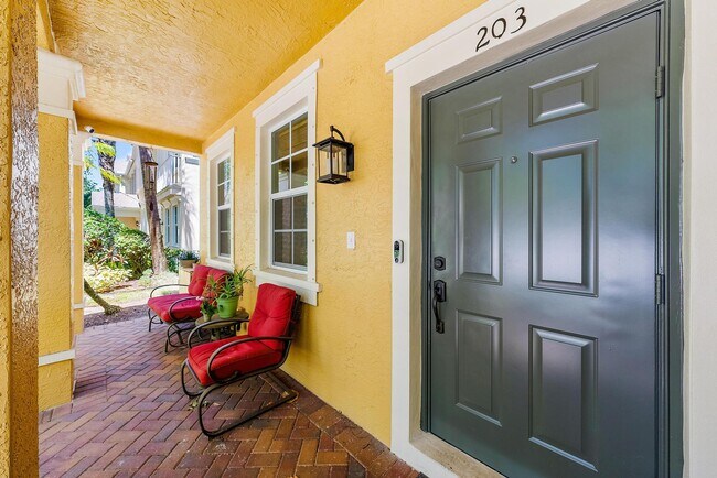 Foto del edificio - 203 E Bay Cedar Cir