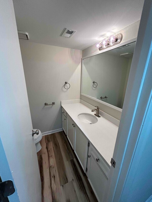 Building Photo - 1028 Hunters Trce