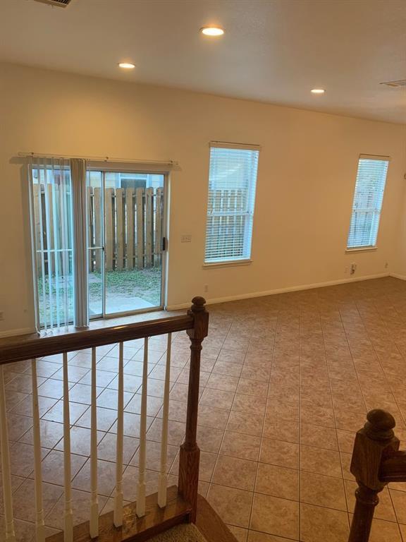 Foto del edificio - 1904 W 42nd St