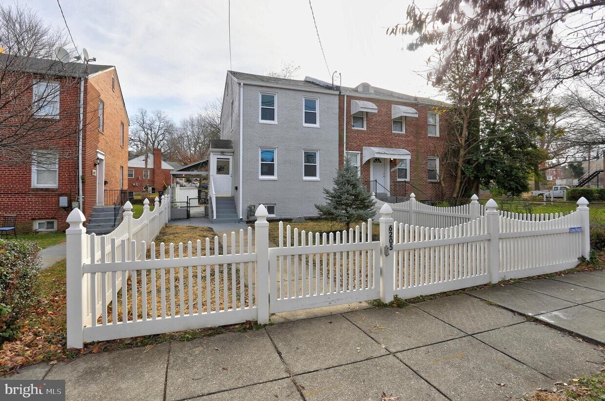 6205 Kansas Ave NE, Washington, DC 20011 House Rental in Washington