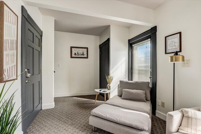 Foto del edificio - 2607 N Maryland Ave