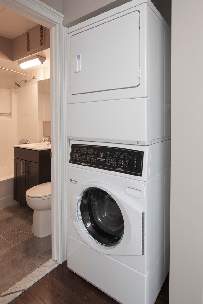 Foto del edificio - Cadillac Manor: On-Site Laundry, Heat, Hot...