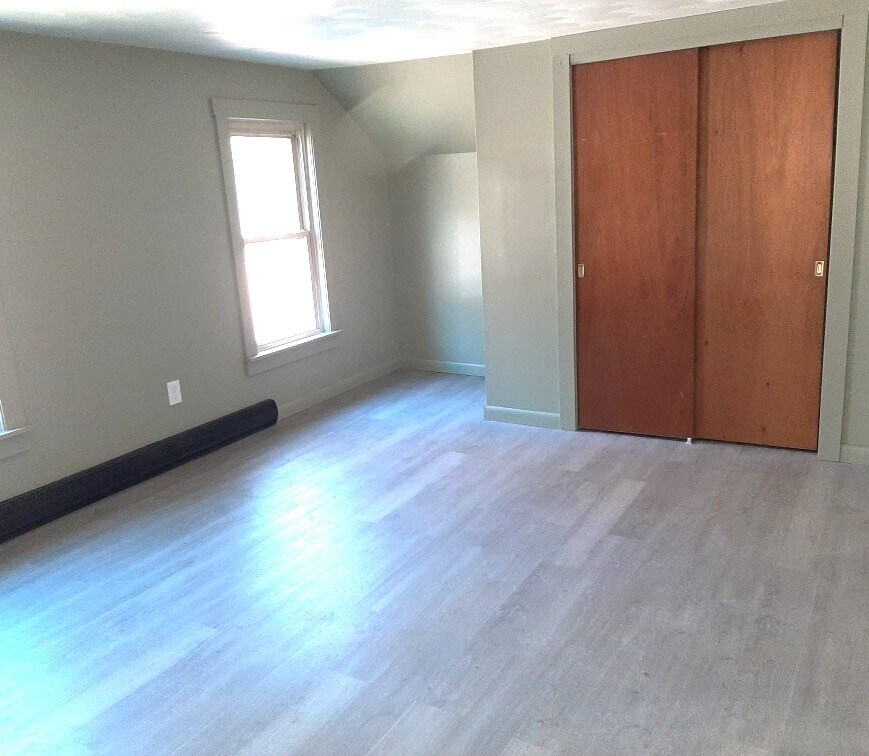 440 College Hwy Unit 440 College Hwy D, Southwick, MA 01077