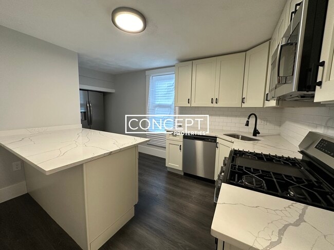 Foto del edificio - 118 Marginal St