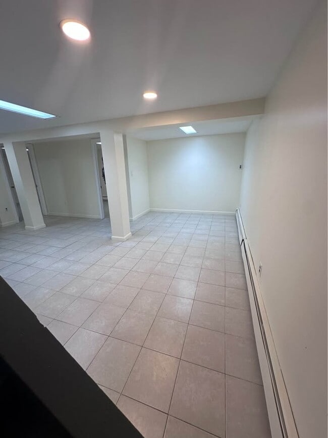 Building Photo - 100 Meade Ave