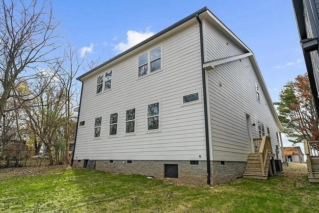 Building Photo - 4318 Woods St