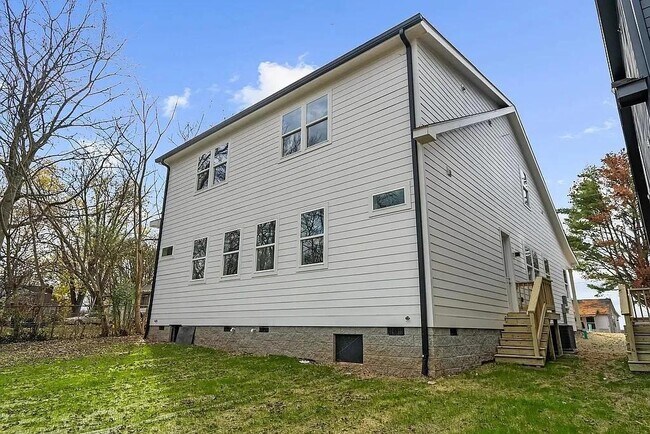 Foto del edificio - 4318 Woods St