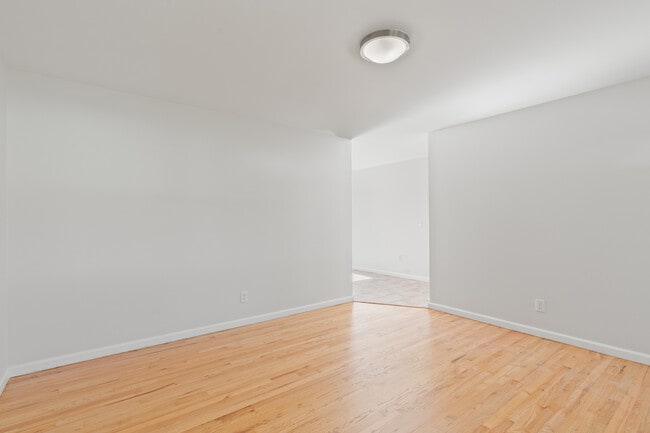 Building Photo - 5328 Cherryview Ln