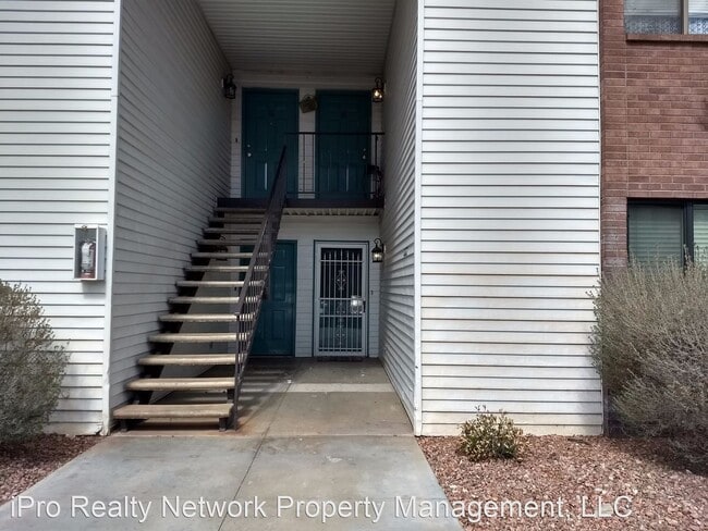 Building Photo - 2 br, 1 bath Apartment - 1150 W. 360 N. #14