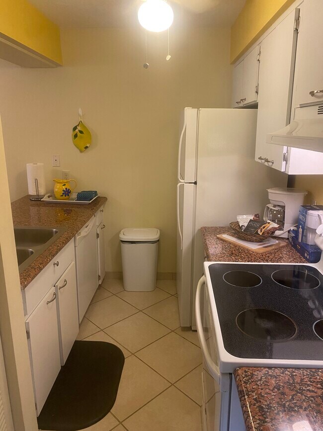 Foto del edificio - 9380 Lennex Ln
