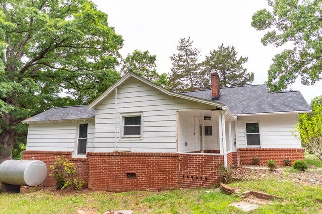 Building Photo - 2079 23rd St Dr SE