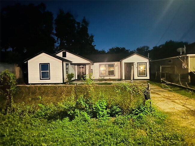 Foto del edificio - 4410 Galesburg St