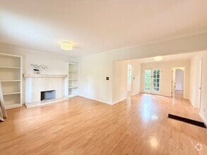 Building Photo - 628 Westbourne Dr