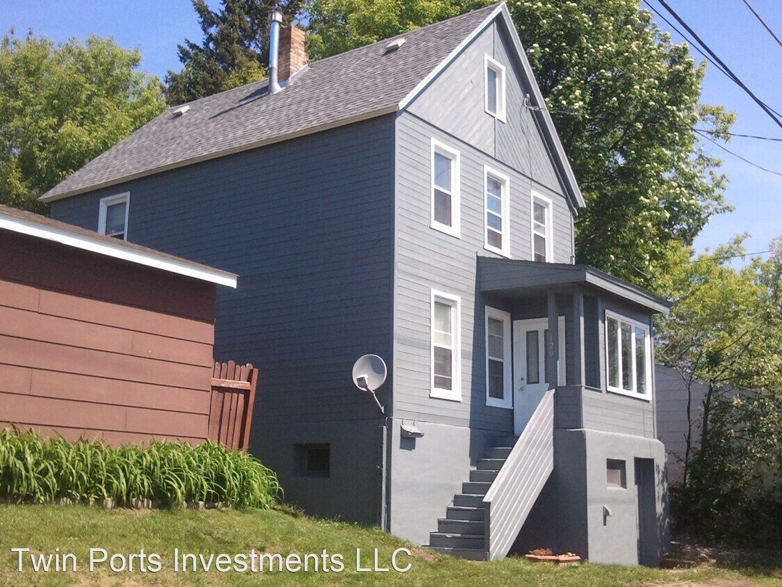 Primary Photo - 2 br, 1 bath House - 120 East 8th St.