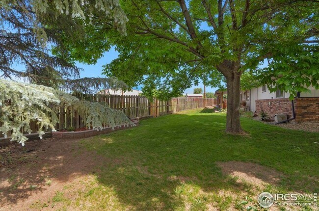 Foto del edificio - 1621 Kennedy Ave