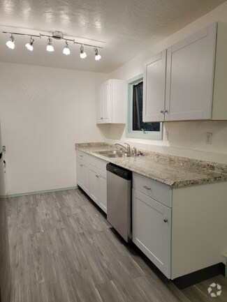 Building Photo - 2605 Quiet Cir