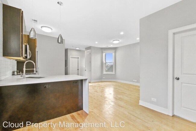 Foto del edificio - 2 br, 2 bath Apartment - 3300 S Bell Ave