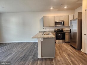 Building Photo - 164 Caterpillar Dr