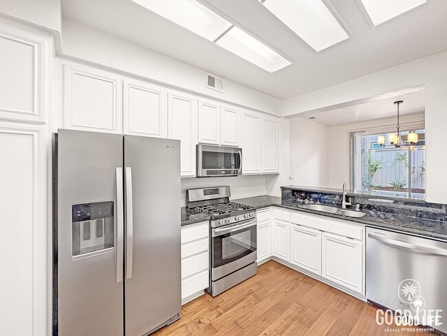 Foto del edificio - Modern Living with Clean Amenities