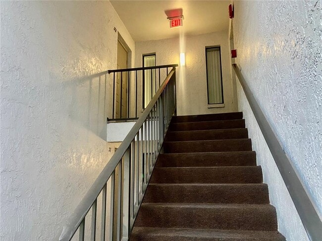 Foto del edificio - 954 Courtyard Ln