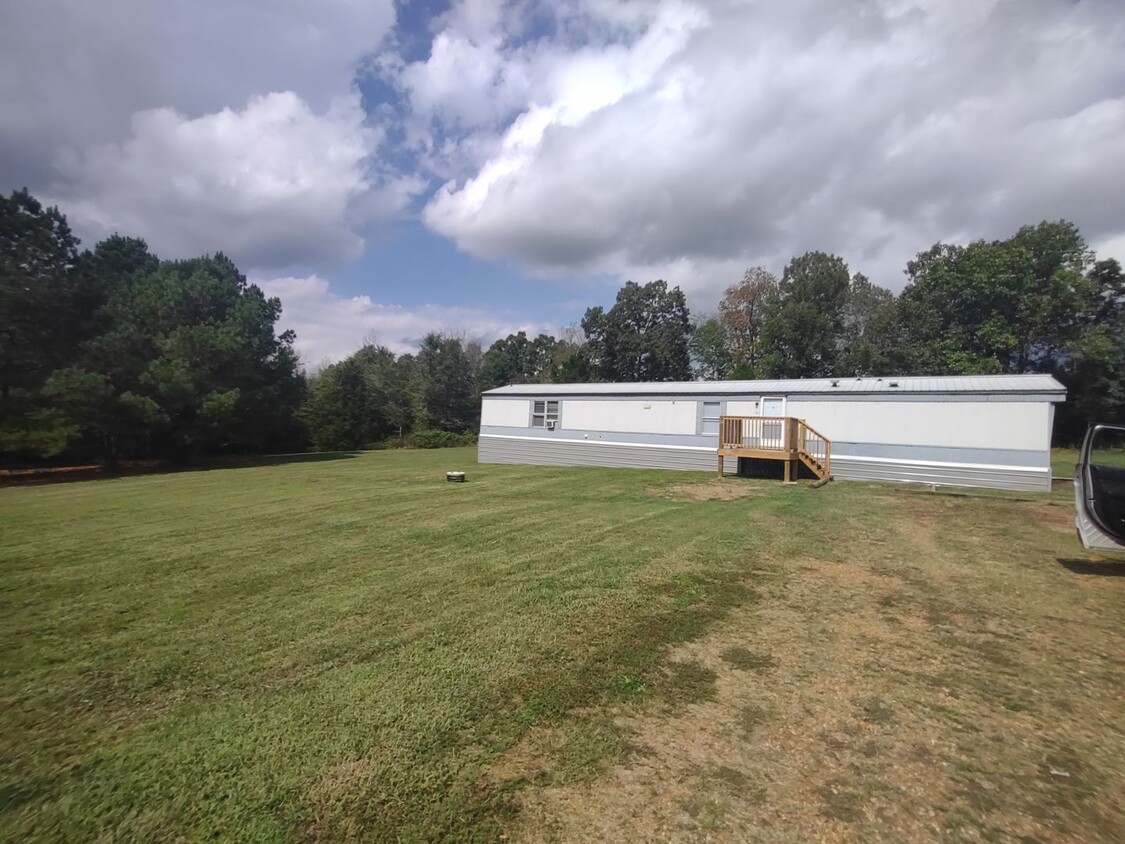 Foto principal - 3 Bedroom ~ 2 Bath ~ Golo, Kentucky
